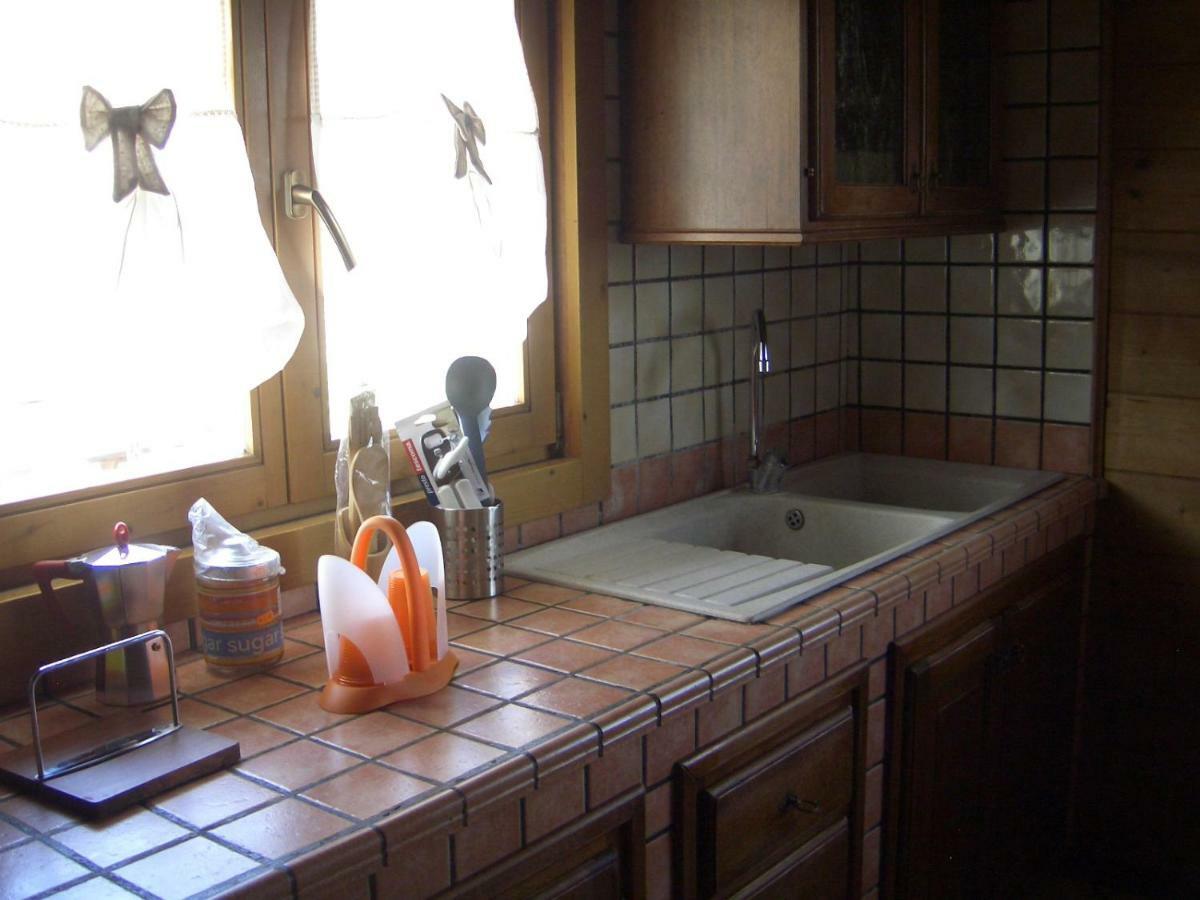 Chalet L Oasi Di Ambra 8 Posti Letto Con Uso Piscina Ardea Kültér fotó
