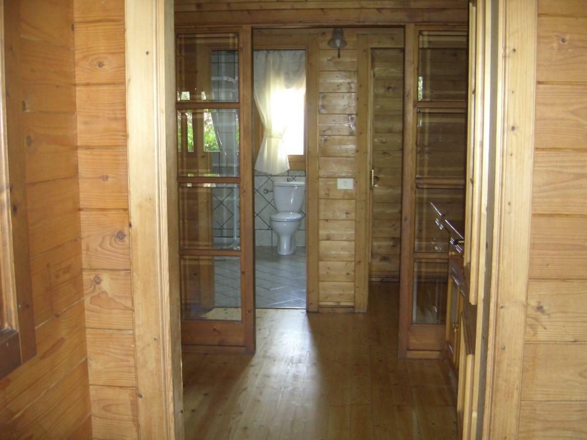 Chalet L Oasi Di Ambra 8 Posti Letto Con Uso Piscina Ardea Kültér fotó