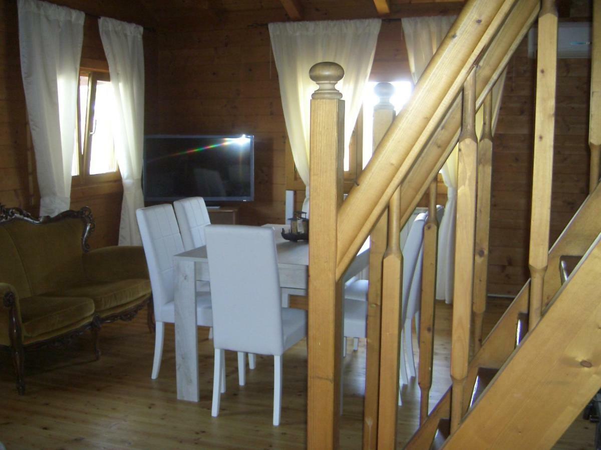 Chalet L Oasi Di Ambra 8 Posti Letto Con Uso Piscina Ardea Kültér fotó