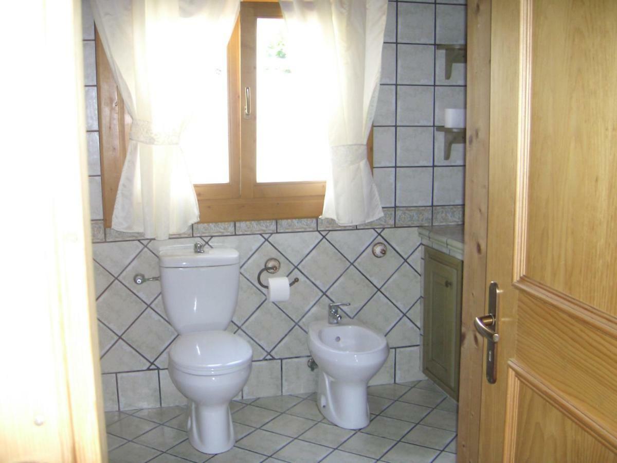 Chalet L Oasi Di Ambra 8 Posti Letto Con Uso Piscina Ardea Kültér fotó